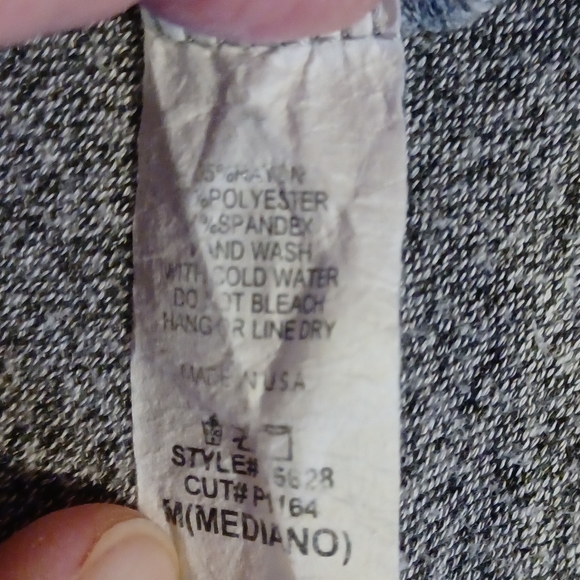 Frumos sweater - Picture 10 of 10